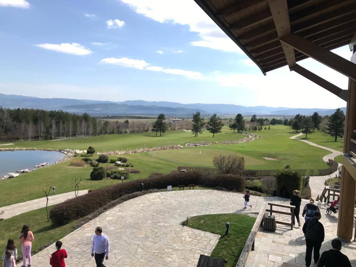 Pirin Golf Emila Шале Бансько